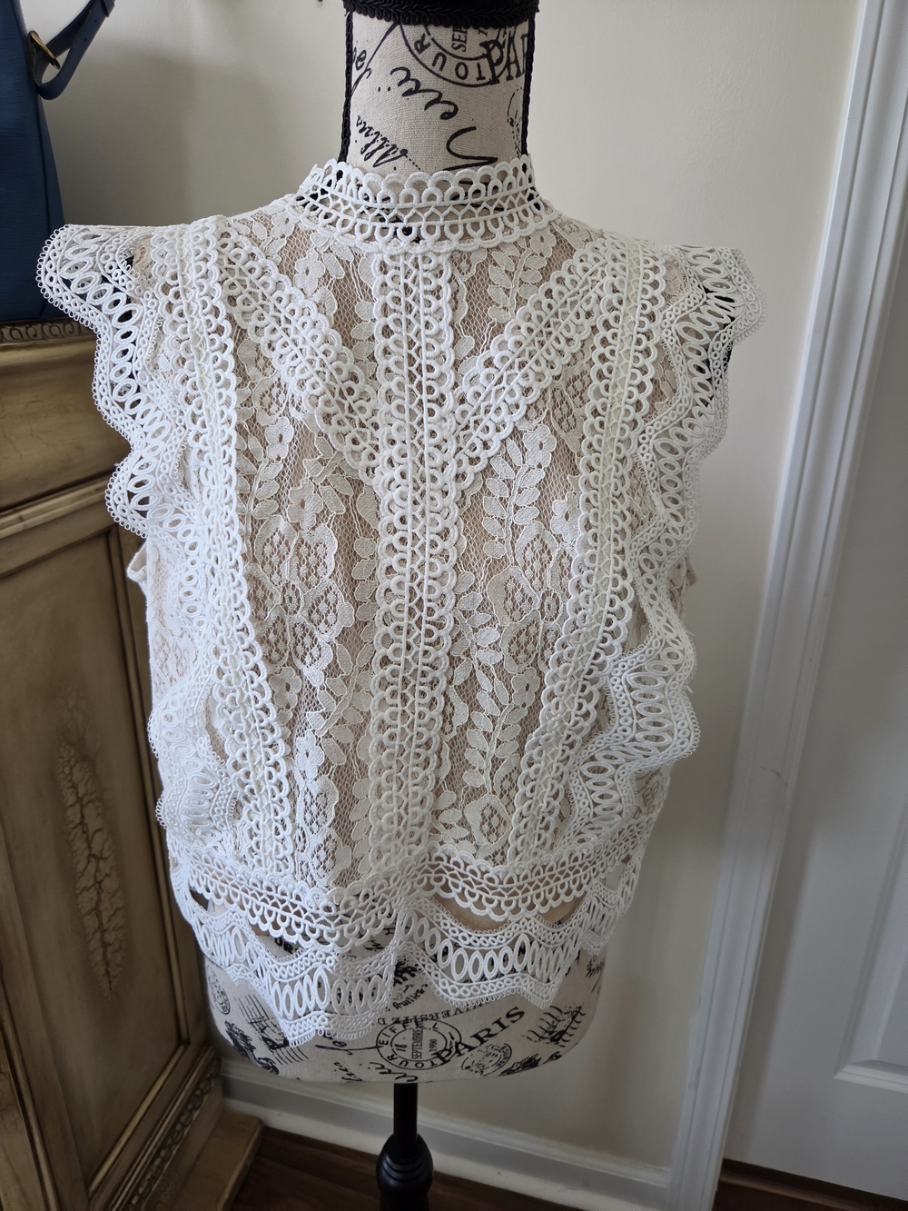 Lucy Paris White Lace High-Neck Sleeveless Camisole